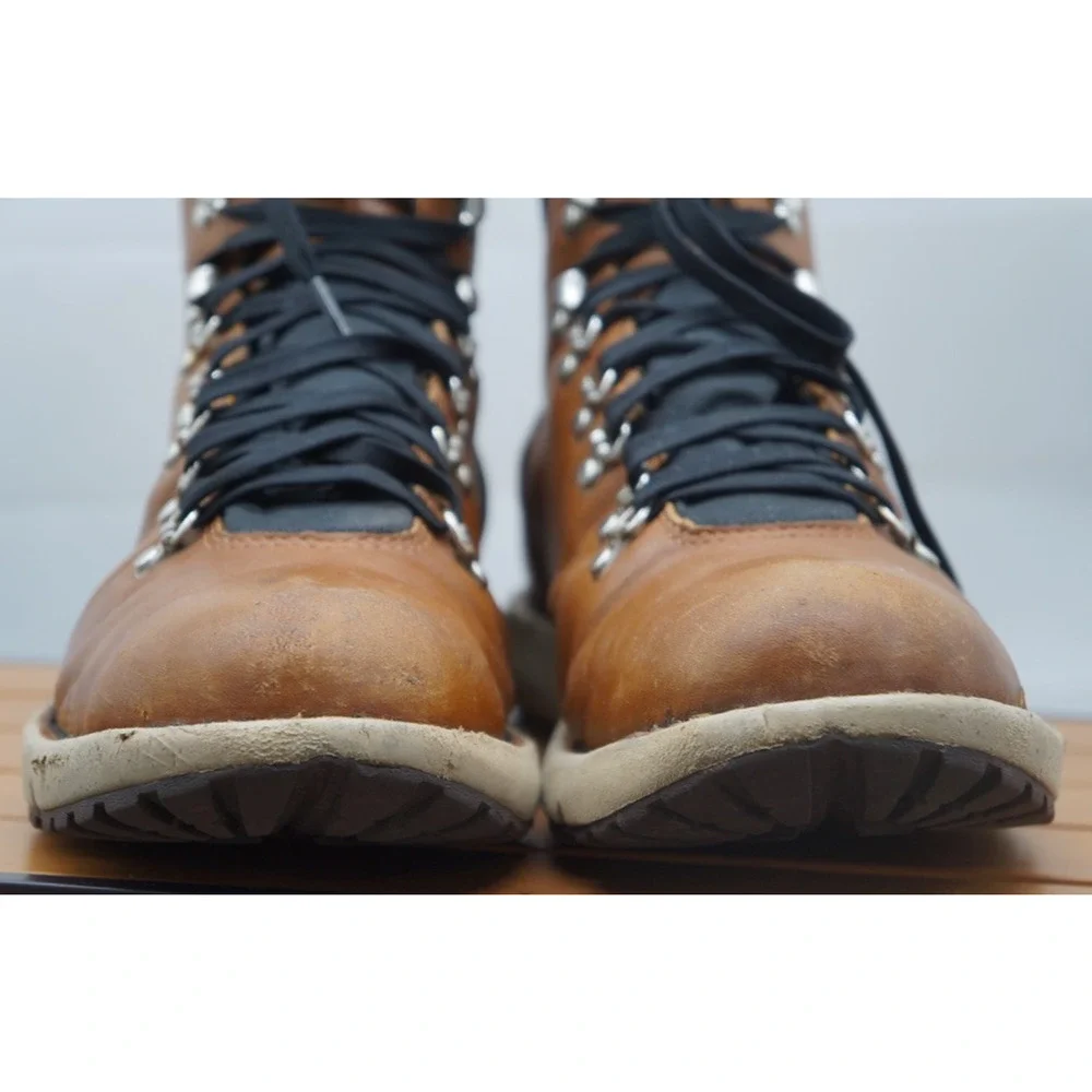 Danner Vertigo 917 Boot . Light Brown . Size 13